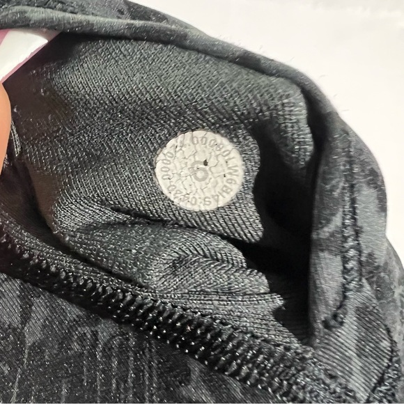 Lululemon Wunder Under High Rise Leggings Womens 6 Athleisure Workout Gym - Picture 6 of 7